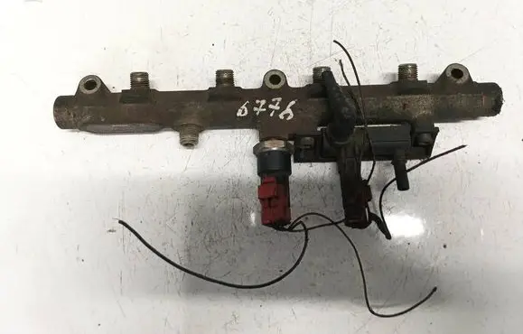 Fuel main line pipe