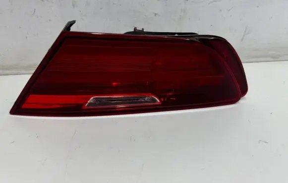 BMW 6 F12 F13 Tailgate rear/tail lights 89505164
