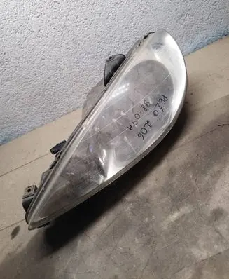 Peugeot 206 Headlight/headlamp 9628666880