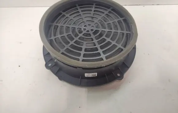 Audi A8 S8 D4 4H Front door speaker 4H0035415 EAS20PL316A 130911