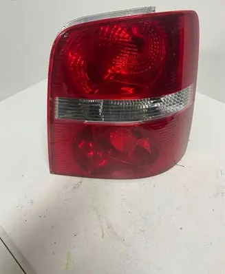 Volkswagen Touran I Rear/tail lights 04061710