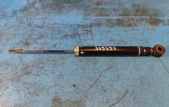 Toyota Sienna XL30 III Front shock absorber/damper 4853109B00