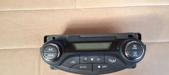 Toyota Yaris Climate control unit 559000D360