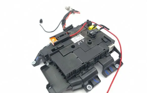 Porsche Cayenne (92A) Fuse module 7P0937548H