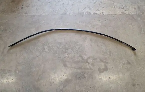 Roof trim bar molding cover