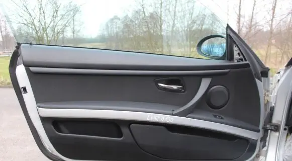 BMW 3 E92 E93 Front door card panel trim