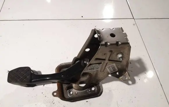 Skoda Octavia Mk2 (1Z) Clutch pedal 1k1721057 76725000