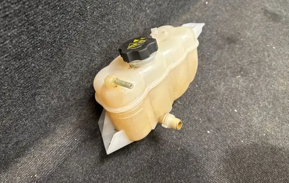 Jeep Grand Cherokee WL Coolant expansion tank/reservoir cap 68379825AB 55115Z