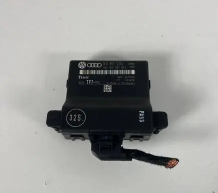 Audi TT TTS Mk2 Gateway control module JPF-1K0907530J 1K0907951