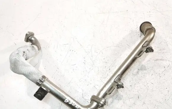 BMW 5 E60 E61 EGR valve line/pipe/hose 7574954
