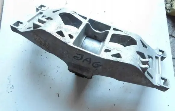 Jaguar XF Gearbox mounting bracket AW935060