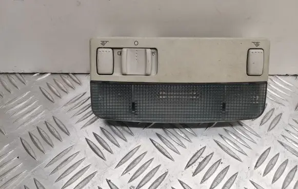 Volkswagen PASSAT B5.5 Front seat light 3B0947105B