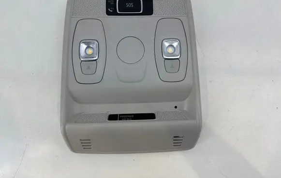 Renault Arkana Front seat light 969809789R 253B02980R 969808601R