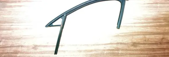 Ford Focus Rubber seal front door window/glass JX7BA21511A