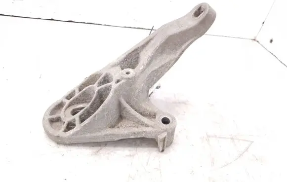 Mini One - Cooper Clubman R55 Gearbox mounting bracket 22316872019 678711 6872019