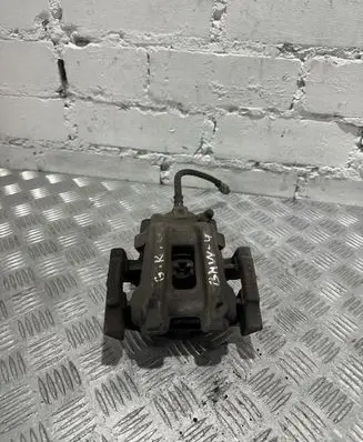 BMW 4 F32 F33 Rear brake caliper 6850857