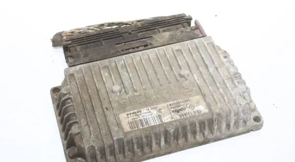 Renault Captur Engine control unit/module S118037006B 8200244301