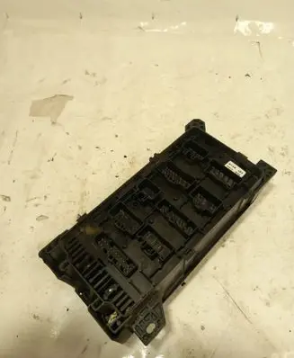 KIA Sorento Fuse module 911603E050 10040607125 BE0500406160023