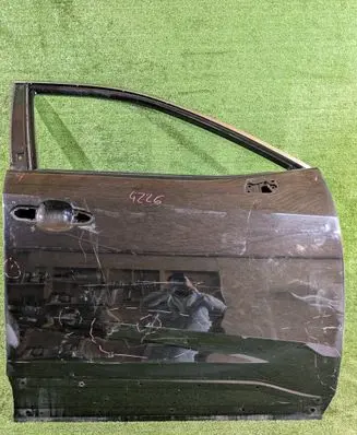 Toyota RAV 4 (XA50) Front door 