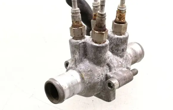 Renault Trafic II (X83) Engine coolant pipe/hose