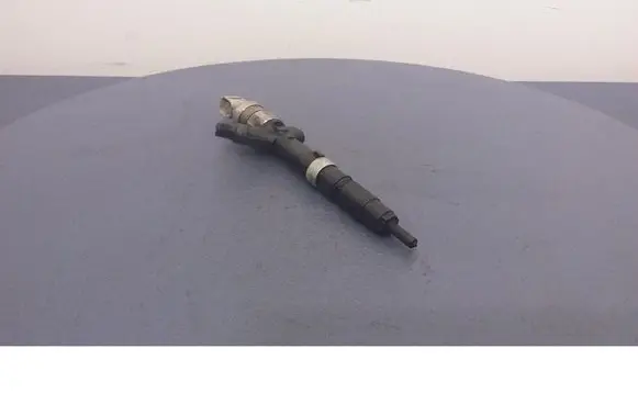 Toyota Avensis T220 Fuel injector 2367027010