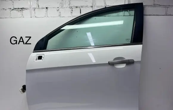 Chevrolet Captiva Front door