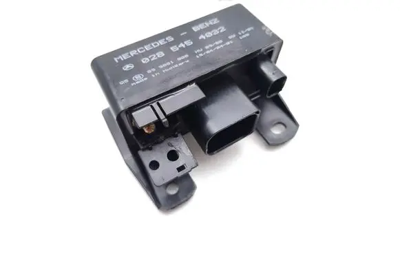 Mercedes-Benz ML W163 Glow plug pre-heat relay 0285454032