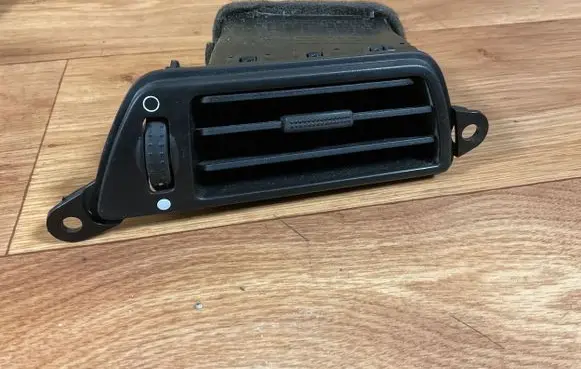 Ford Mondeo MK IV Dash center air vent grill 6M21U246W03 CZ9HA