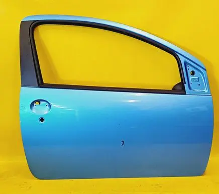 Peugeot 107 Front door 
