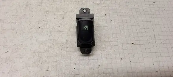 Hyundai Sonata Electric window control switch 935782D000 621W03620