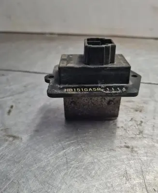 Mazda 626 Heater blower motor/fan resistor HB151GA5R1