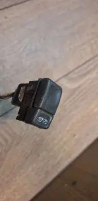 Volvo V70 Windscreen/window heater switch 9162952 4970