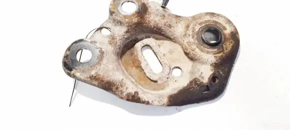 Volvo XC90 Bracket in trunk/boot 