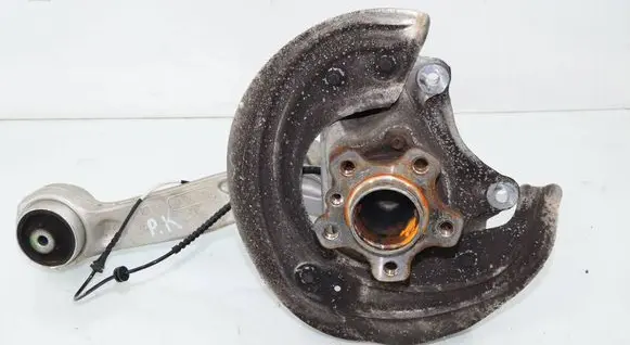 BMW 2 G42 Front wheel hub 6893965 31206866315 6866315