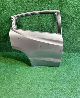 Honda HR-V Rear door