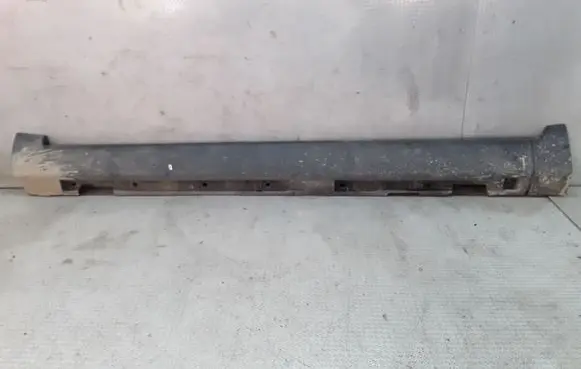 Volvo S40 Sill