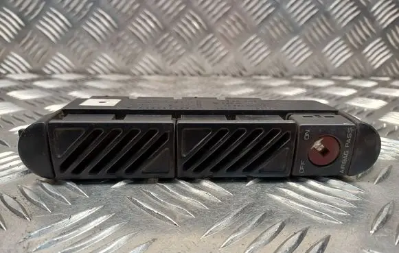 Peugeot 406 Passenger airbag on/off switch 9616672277