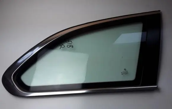 BMW 5 F10 F11 Rear side window 51377046272