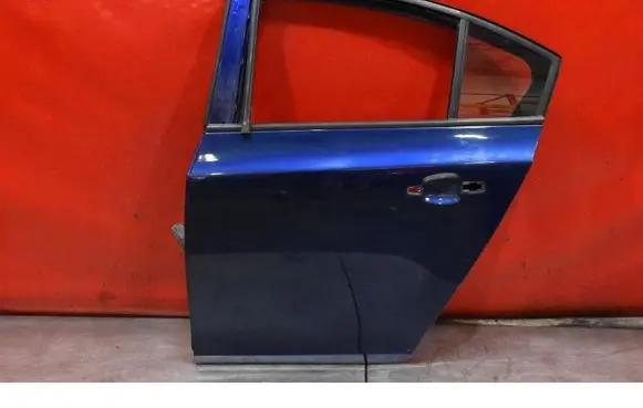 Chevrolet Cruze Rear door