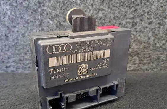 Audi A6 S6 C6 4F Door control unit/module 4F0959795E