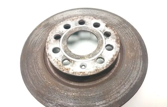 Volkswagen Golf VI Front brake disc