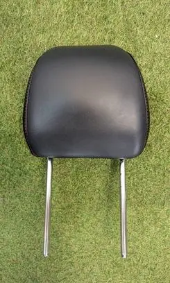 Ford Edge II Front seat headrest 