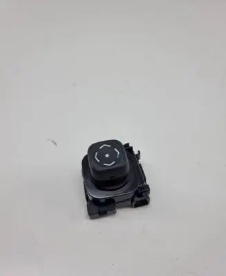 Lexus RX 450H Steering wheel adjustment switch 