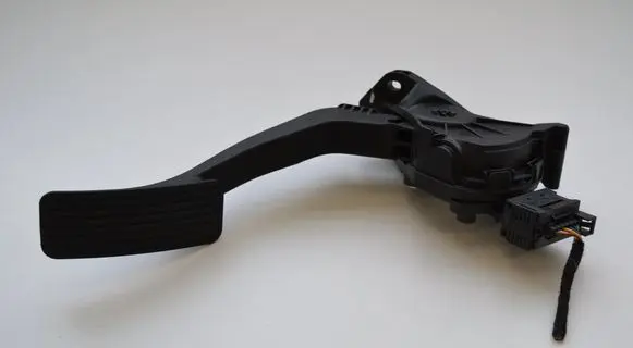Volvo XC90 Accelerator throttle pedal 13252704