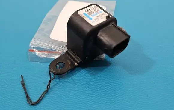 Hyundai i30 Fuel cut-off switch 55896T6050 IMPRK1548856