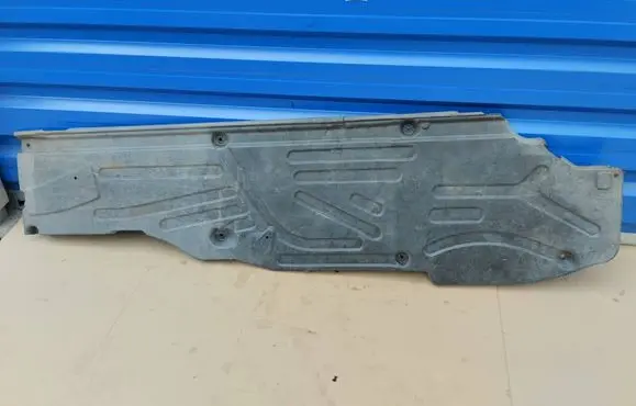 Mercedes-Benz C W203 Side bottom protection A2036191138