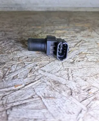 Mercedes-Benz E W211 Camshaft position sensor A0051531328 241T061624