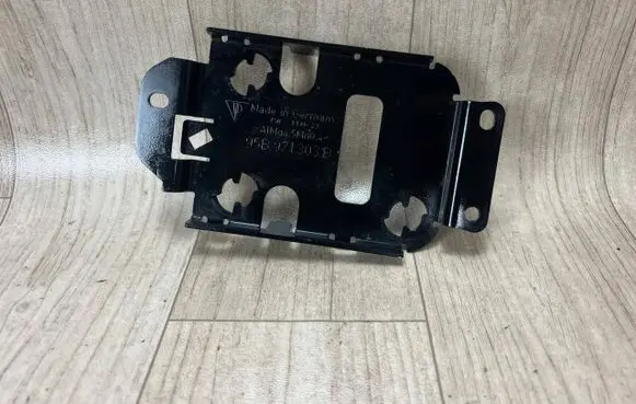 Porsche Macan (95B) Front parking sensor holder (PDC) 95B971303B