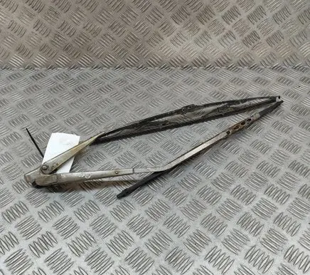 Mercedes-Benz 250 280 W108 Windshield/front glass wiper blade 1088200644 A1088200644