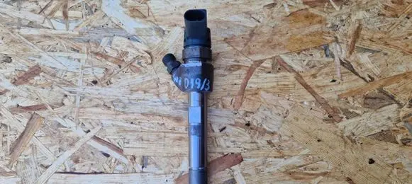BMW 4 F36 Gran coupe Fuel injector 0445110743